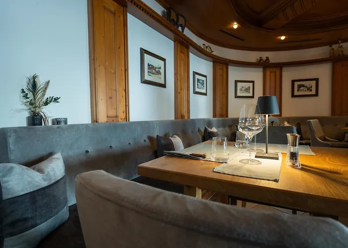 Garni Castel Ξενοδοχείο 4*