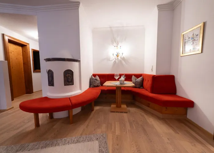 Hotel Garni Castel 4*