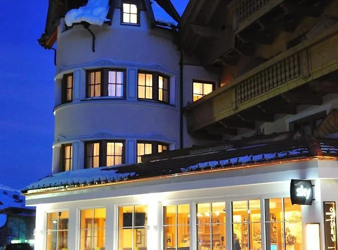 Garni Castel 호텔 4*