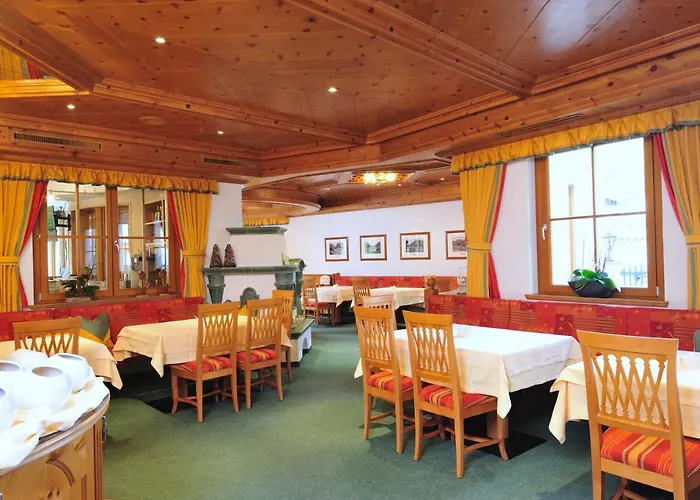 Garni Castel 호텔 4*