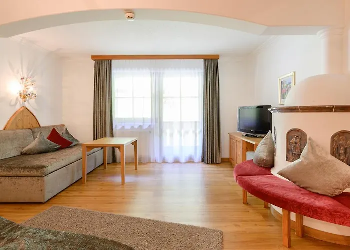 호텔 Garni Castel 4*