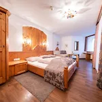 Szálloda Garni Castel Ischgl