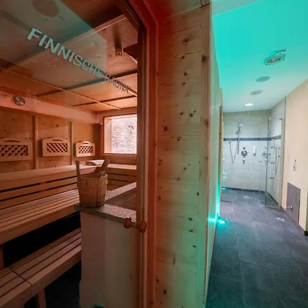 Garni Castel מלון אישגל